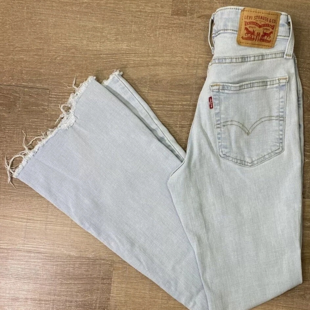 SOLD Vintage Levi's 915 Light Wash